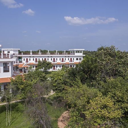 Samrith Hotel Kâmpóng Thum 외부 사진