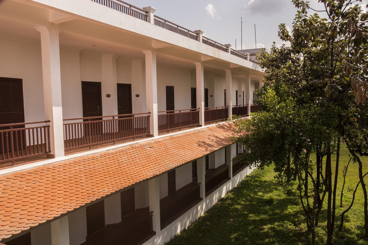 Samrith Hotel Kâmpóng Thum 외부 사진