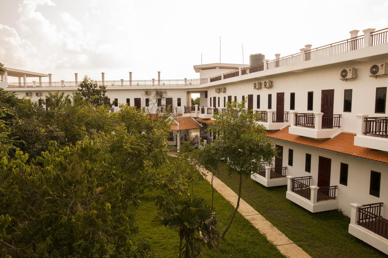 Samrith Hotel Kâmpóng Thum 외부 사진